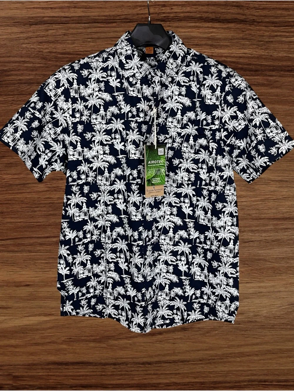 Tailor Vintage Airotec+ Tropical Navy Blue Short Sleeve Button Down. Medium - Picture 1 of 9